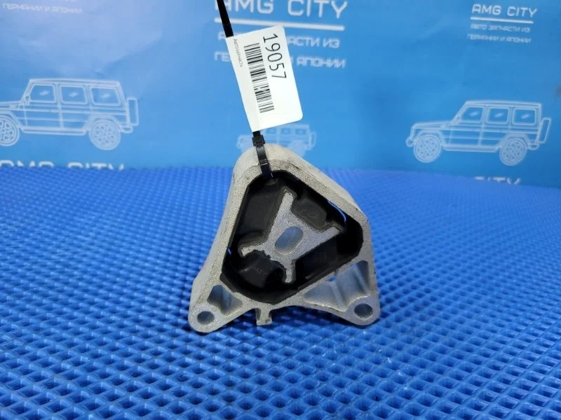 Подушка двигателя Mercedes-Benz B-class W246