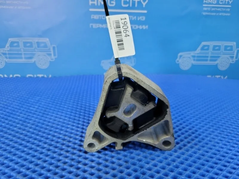 Подушка двигателя Mercedes-Benz B-class W246