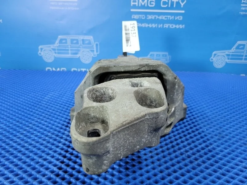 Подушка двигателя Mercedes-Benz B-class W246