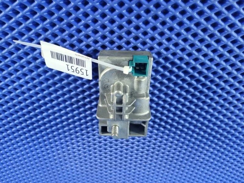 Блокиратор рулевой колонки Mercedes-Benz C-class