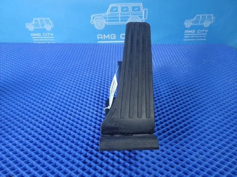 Педаль газа Mercedes-Benz C-class W204 М156985