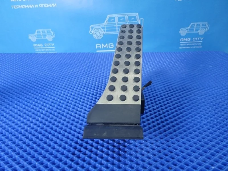 Педаль газа Mercedes-Benz C-class W204 М156985
