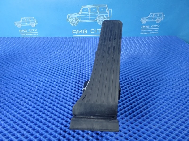 Педаль газа Mercedes-Benz C-class W204 М156985