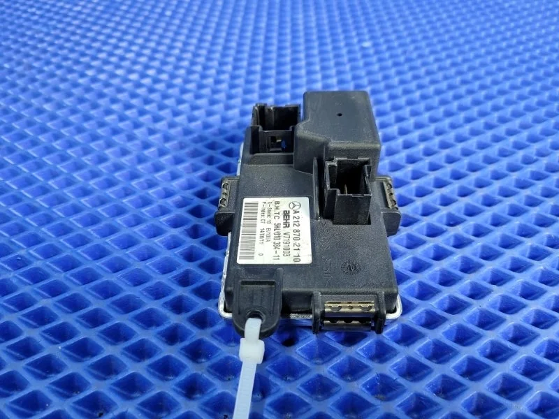 Резистор отопителя Mercedes-Benz E-class W212