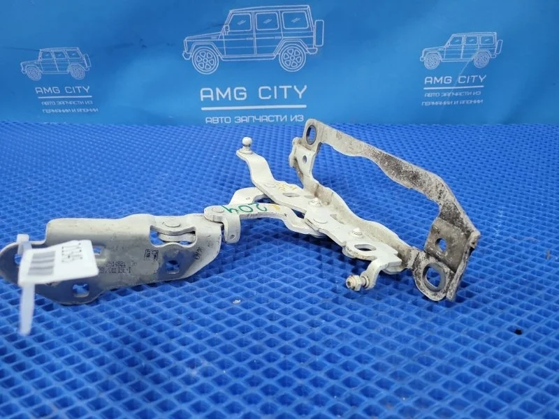 Петля капота правая Mercedes-Benz C-class W204