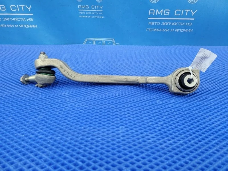 Рычаг подвески нижний передний правый