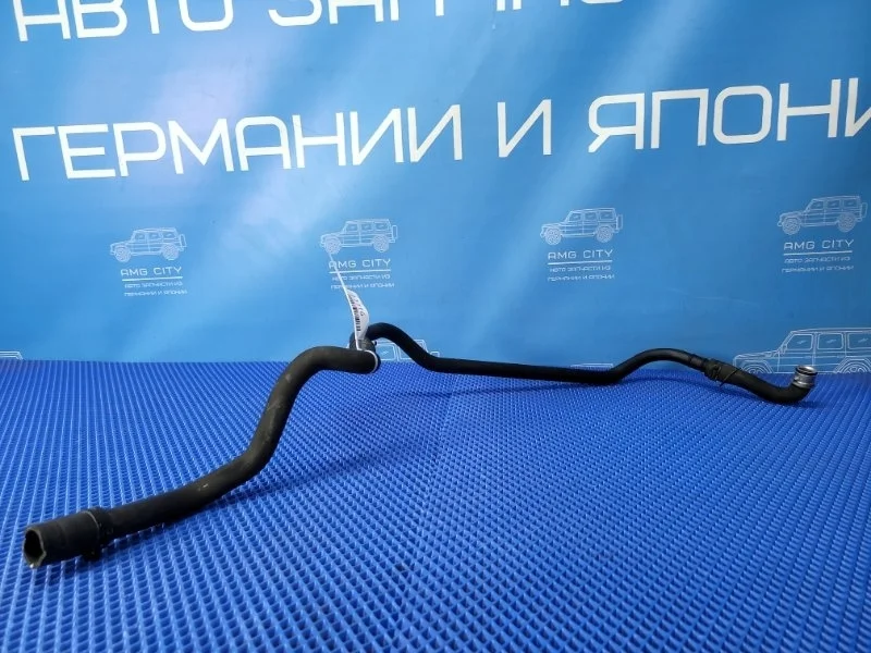 Патрубок системы охлаждения Mercedes-Benz E-class