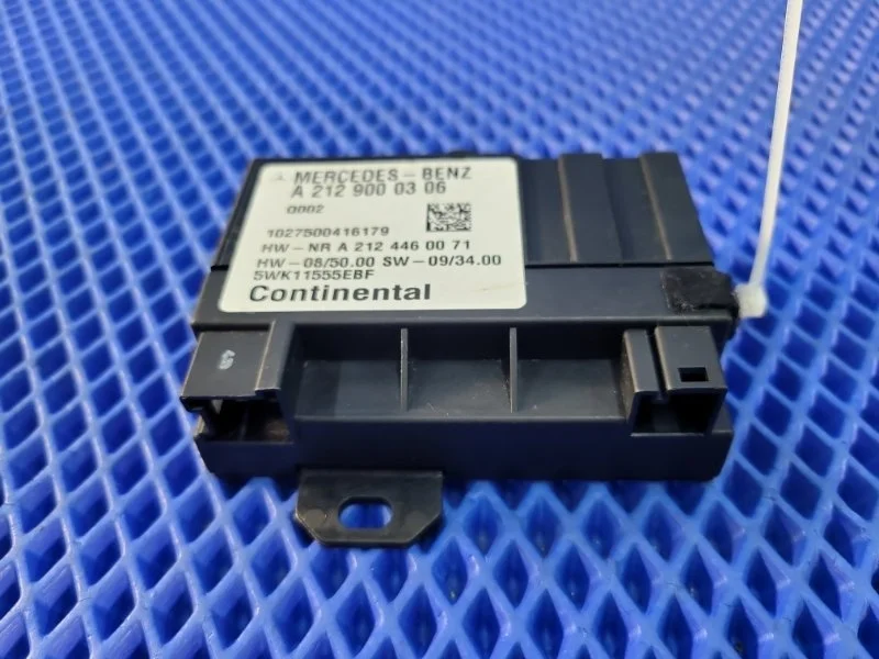 Блок управления топливным насосом Mercedes-Benz