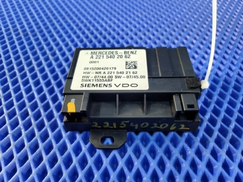 Блок управления топливным насосом Mercedes-Benz