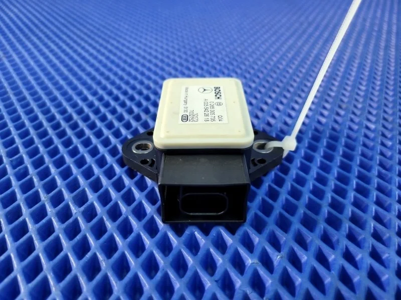 Датчик ускорения Mercedes-Benz E-class W212