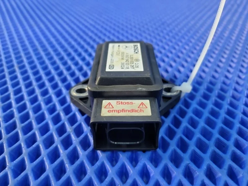 Датчик ускорения Mercedes-Benz E-class W211