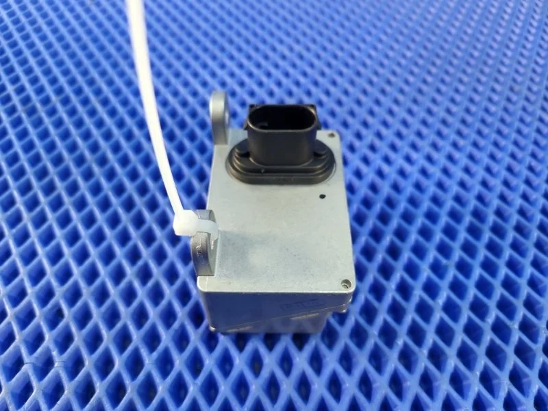 Датчик ускорения Mercedes-Benz M-class W163 M112