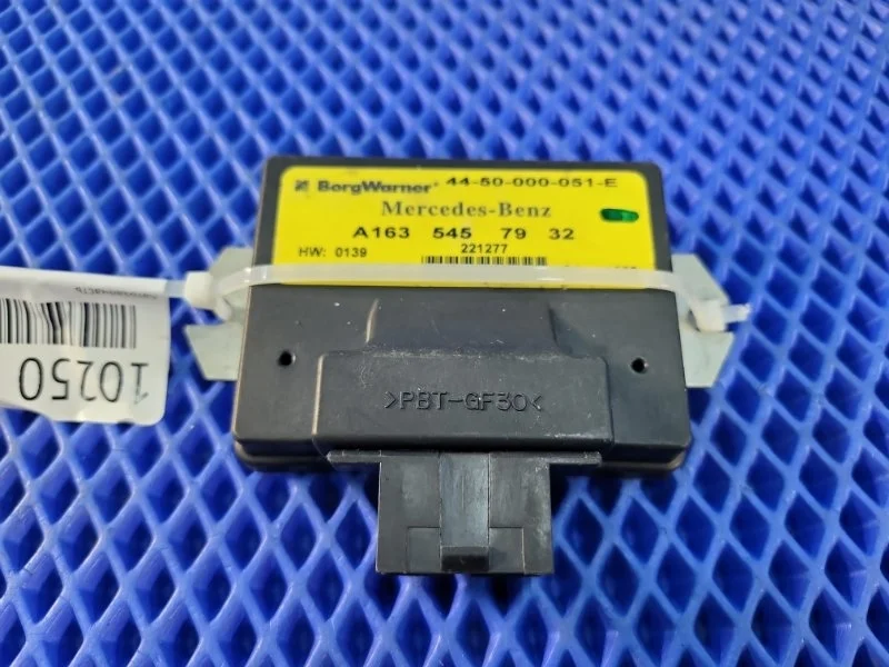 Блок управления раздаточной коробкой Mercedes-Benz