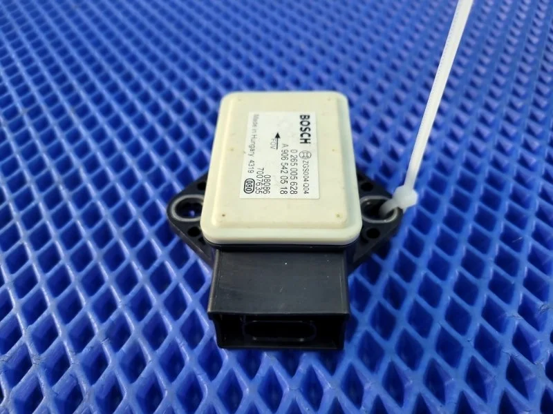 Датчик ускорения Mercedes-Benz Viano W639 M112952