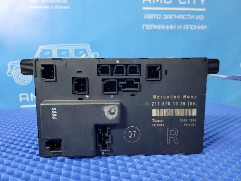 Блок управления дверьми передний правый