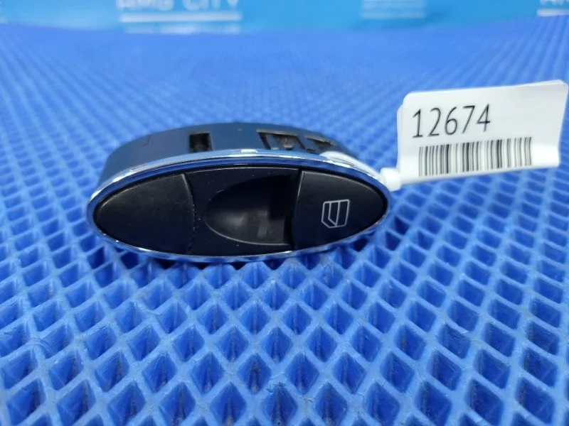 Кнопка стеклоподъемника Mercedes-Benz E-class W211