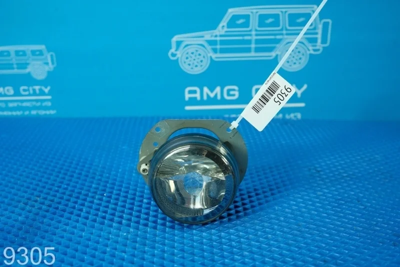 Фара противотуманная передняя правая Mercedes-Benz