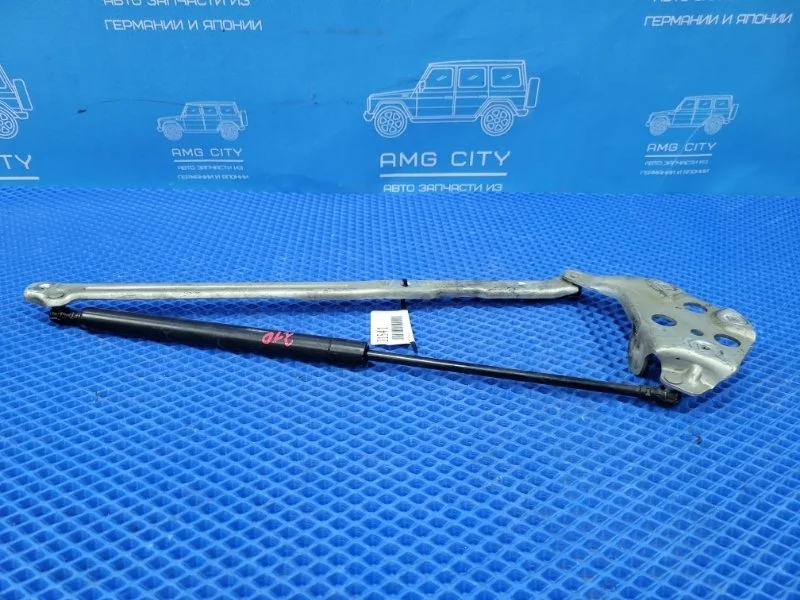 Петля капота левая Mercedes-Benz E-class W210 М112