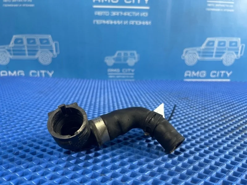 Патрубок системы охлаждения Mercedes-Benz GL-class