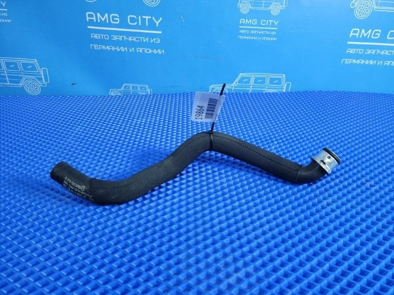 Патрубок системы охлаждения Mercedes-Benz E-class
