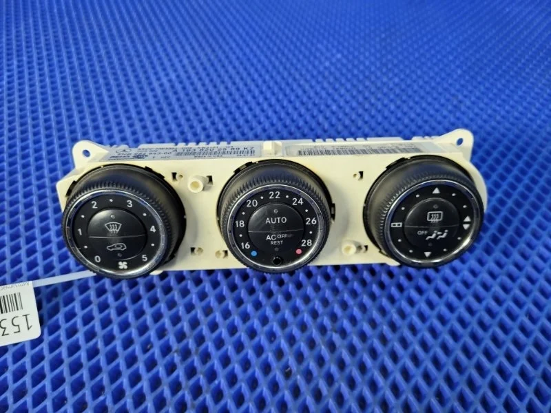 Блок управления климат-контролем Mercedes-Benz