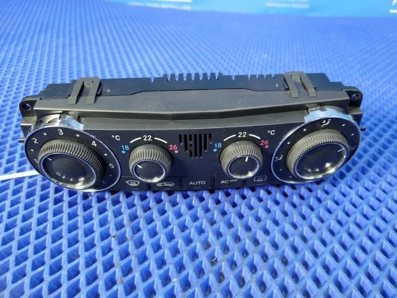 Блок управления климат-контролем Mercedes-Benz