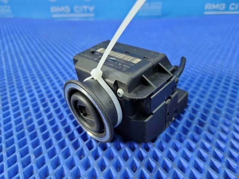 Замок зажигания Mercedes-Benz CLS-class W219