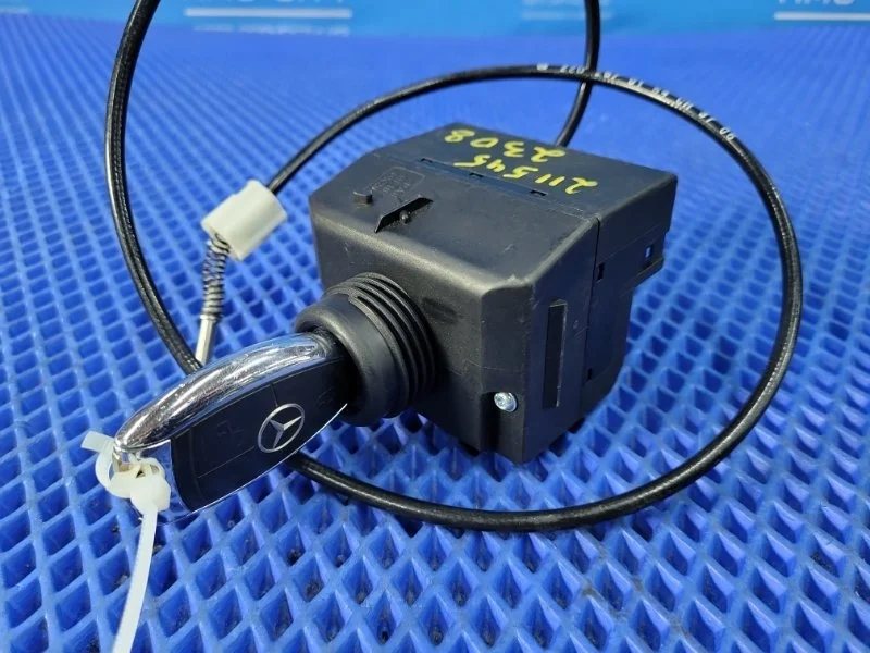 Замок зажигания Mercedes-Benz CLS-class W219