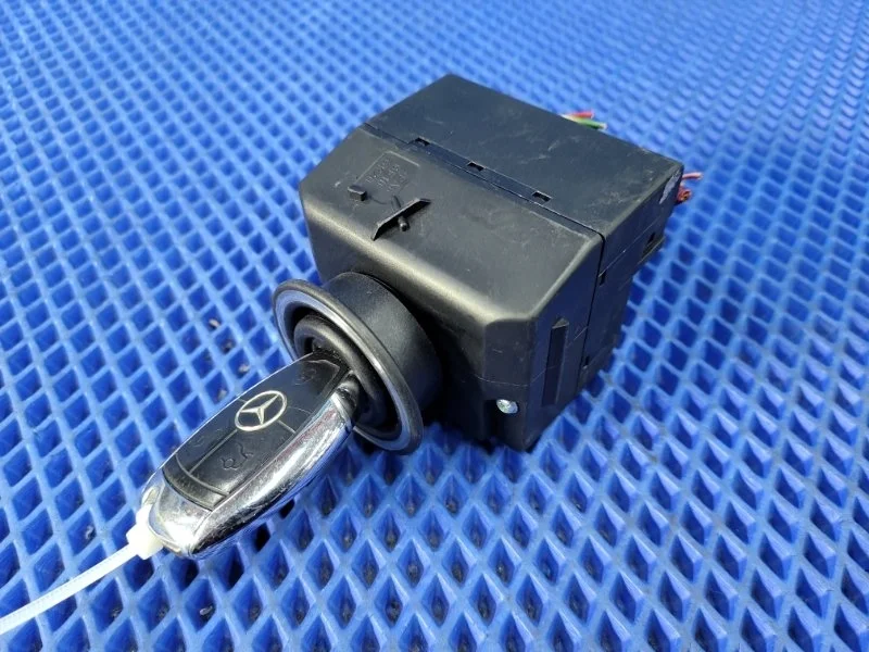 Замок зажигания Mercedes-Benz E-class W211 156983