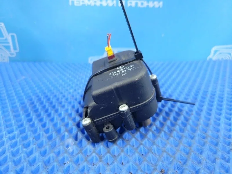 Моторчик oткpывания форточки задний левый