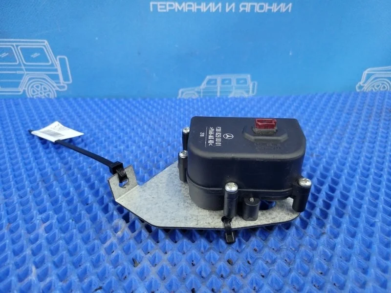 Моторчик oткpывания форточки задний левый