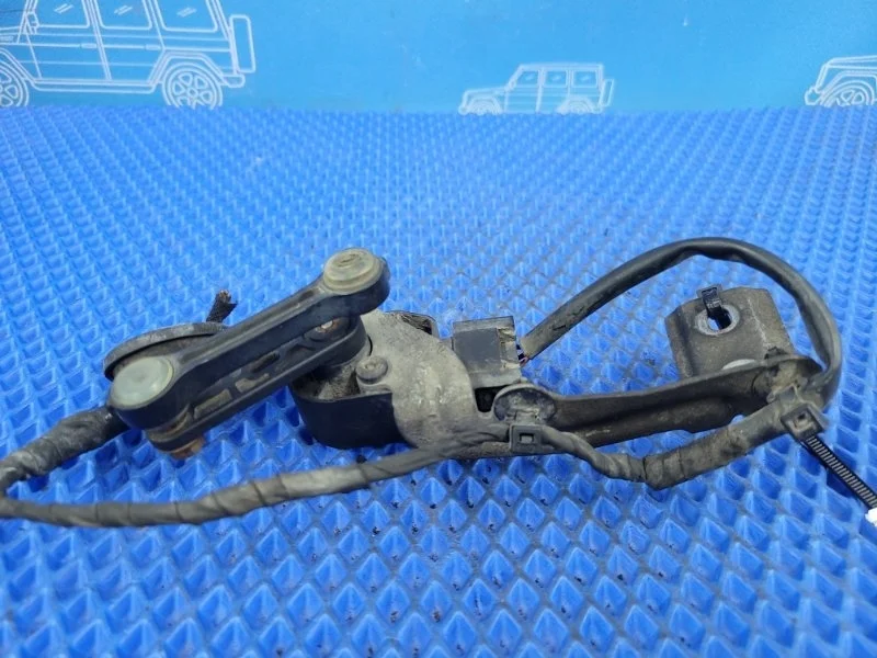 Датчик положения кузова задний Mercedes-Benz