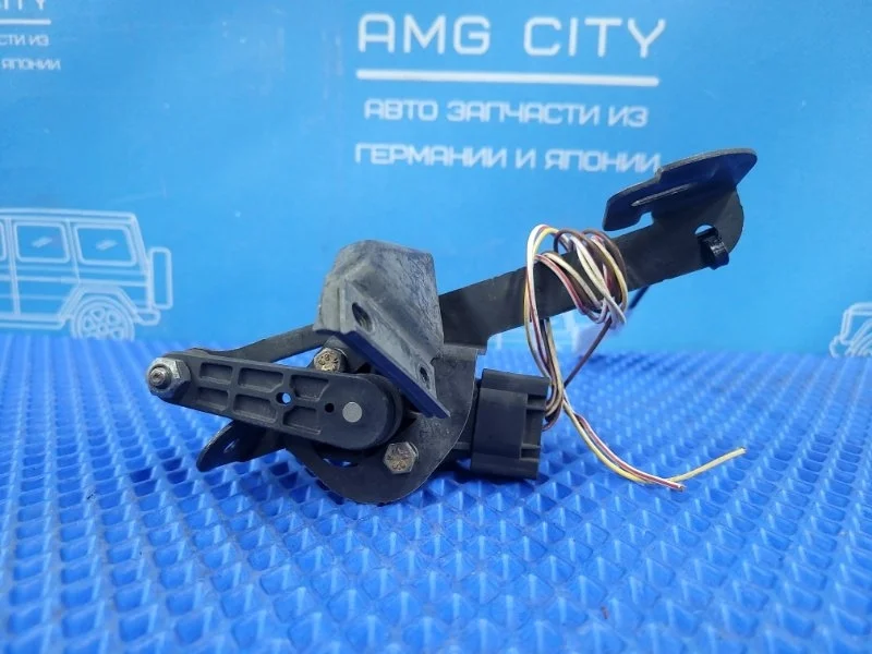 Датчик дорожного просвета Mercedes-Benz E-class