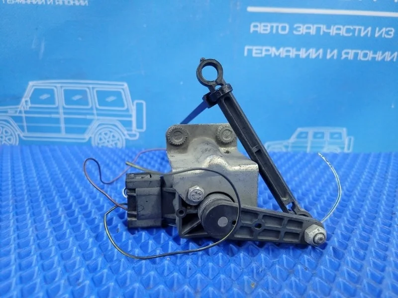 Датчик дорожного просвета Mercedes-Benz E-class