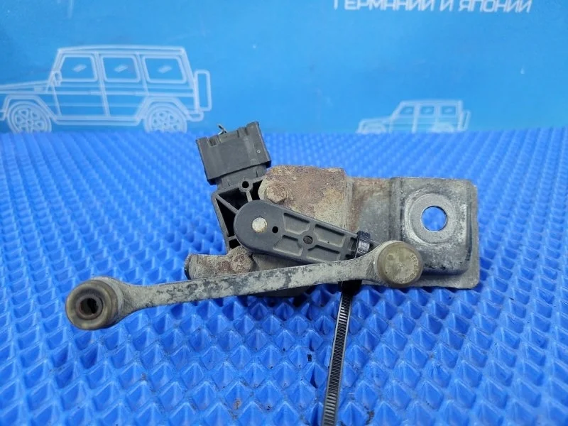 Датчик дорожного просвета Mercedes-Benz E-class