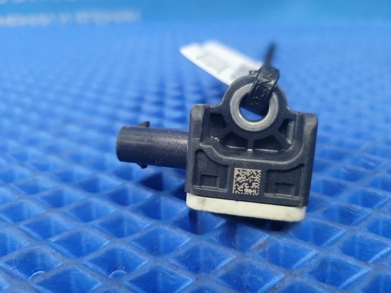 Датчик ускорения Mercedes-Benz GL-class X166