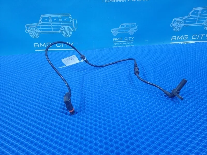 Датчик ABS передний правый Mercedes-Benz E-class