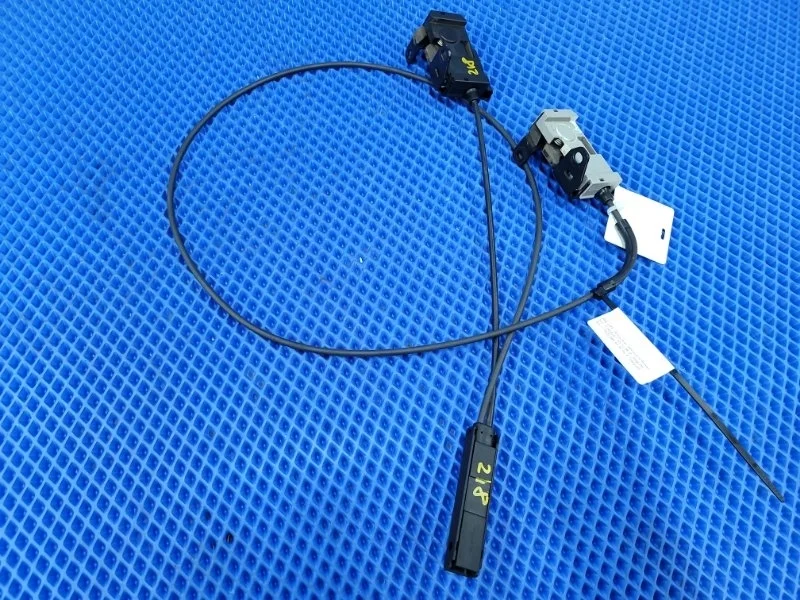 Трос замка капота Mercedes-Benz CLS-class W218