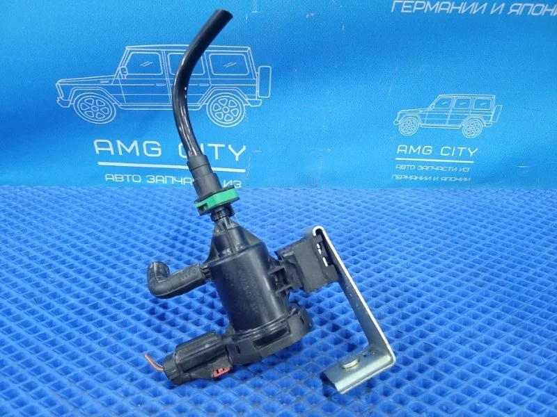 Клапан вентиляции топливного бака Mercedes-Benz