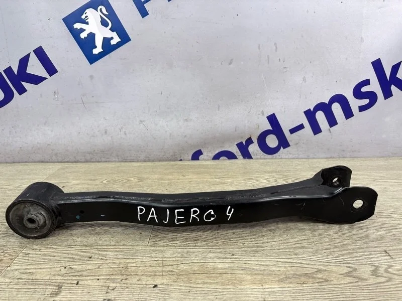 Рычаг подвески Mitsubishi Pajero 2009 V93W
