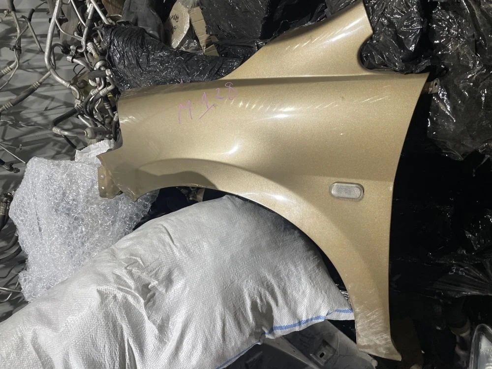 крыло переднее левое nissan tiida C11