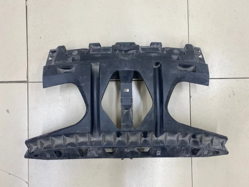 Усилитель бампера передний Renault Megane 2