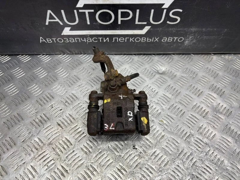 Суппорт тормозной Hyundai Elantra 582102D540 СЕДАН XD2 1.6 G4ED, задний левый