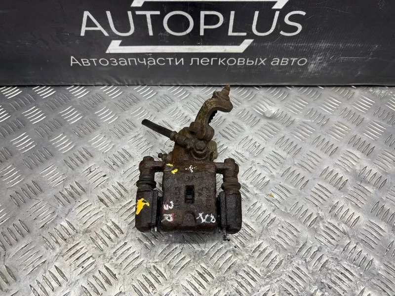 Суппорт тормозной Hyundai Elantra 583112DA10 СЕДАН XD2 1.6 G4ED, задний правый