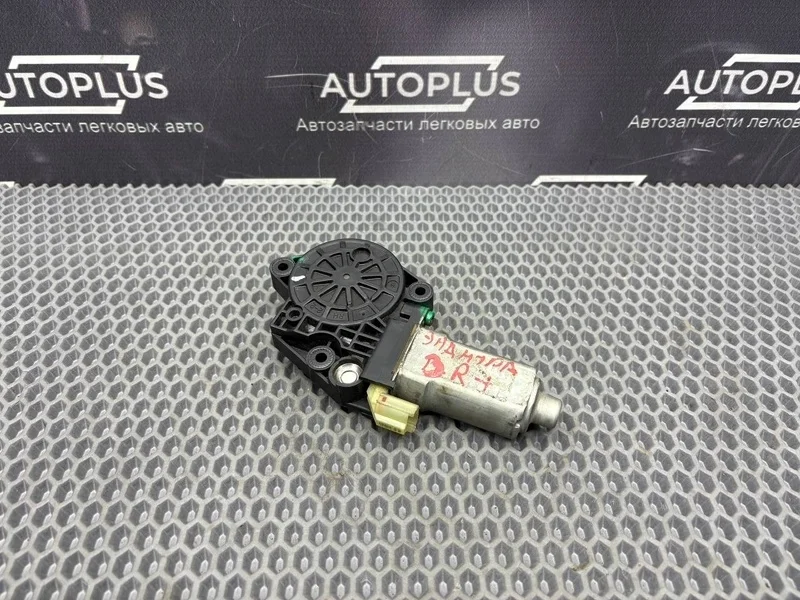 Моторчик стеклоподъемника Hyundai Elantra 834602D001 СЕДАН XD2 1.6 G4ED, задний правый