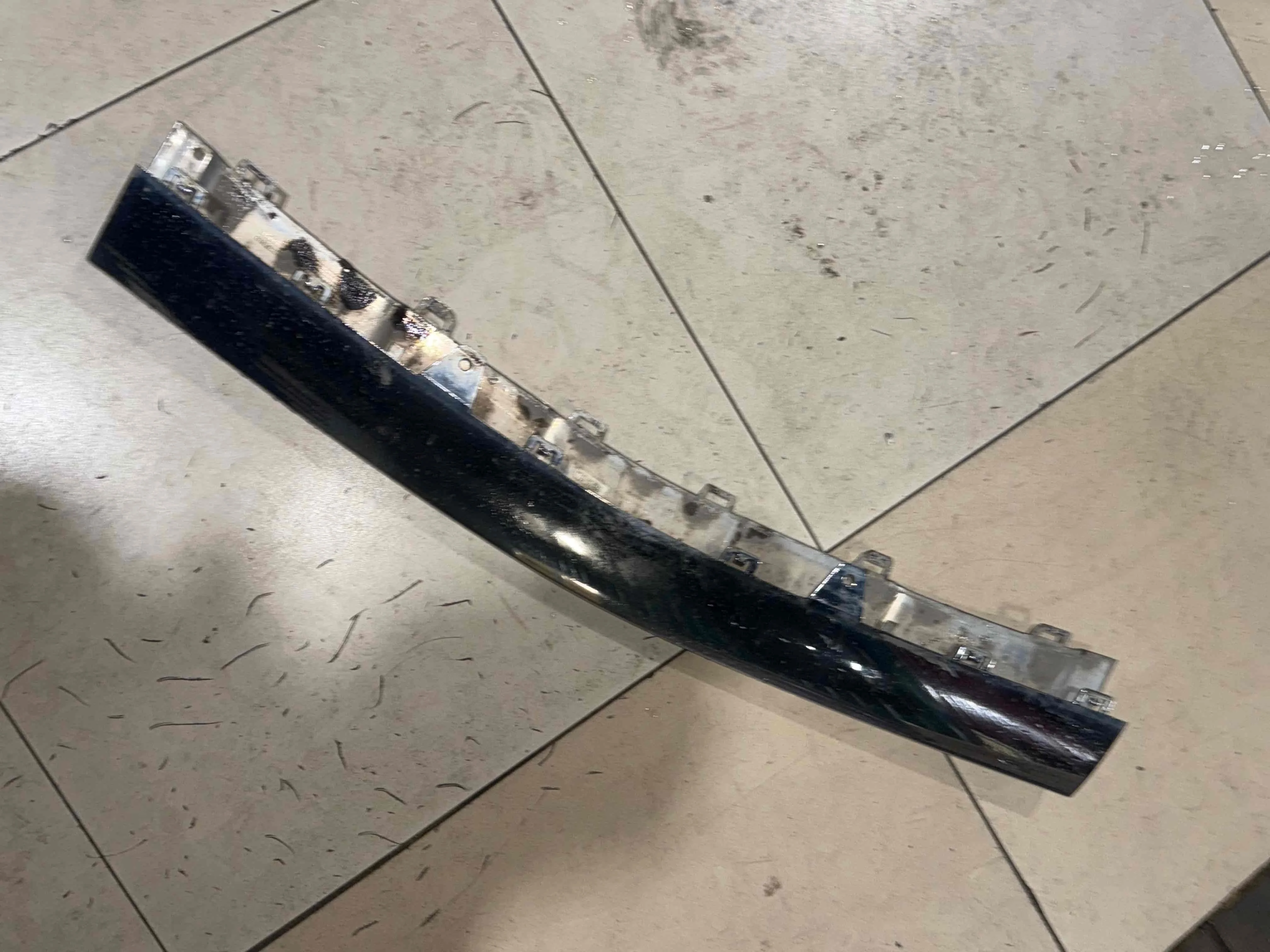 Накладка на бампер Mercedes-Benz X166 (2015—2019) A2928852200
 642826