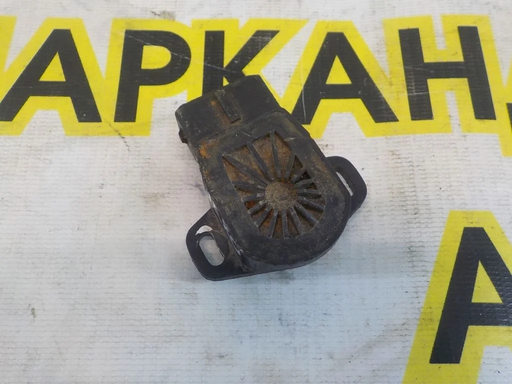 Датчик положения дроссельной заслонки Mitsubishi Pajero III (1999—2003)