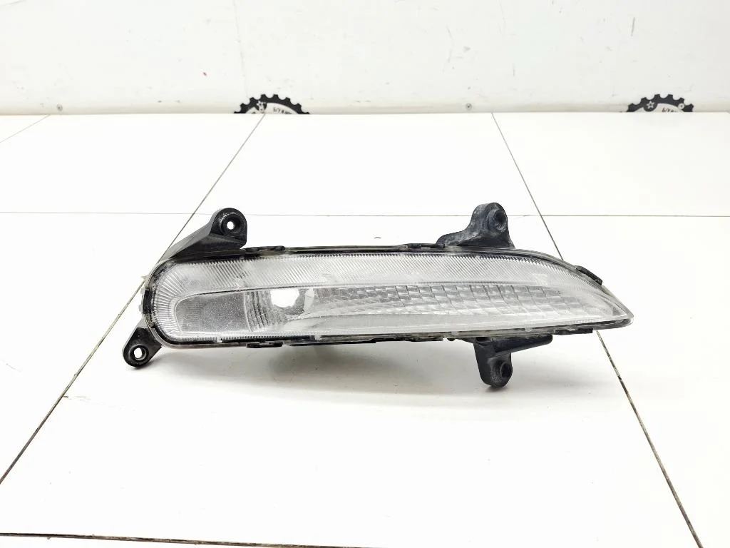 Дневной ходовой огонь правый Kia Ceed 2 2016 JD