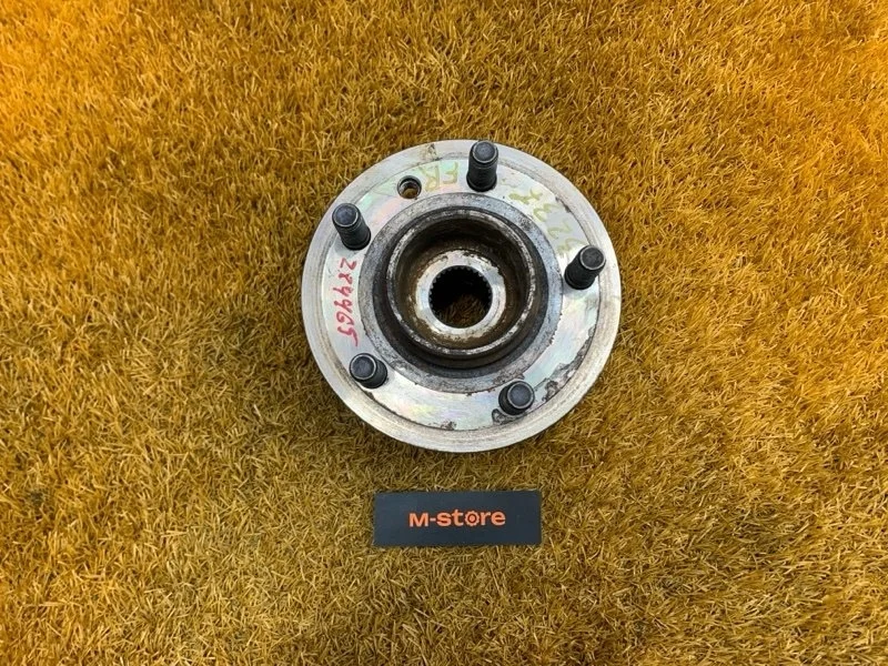 Ступица Land Rover Discovery 2005 RFM500010 L319 406PN, передняя правая