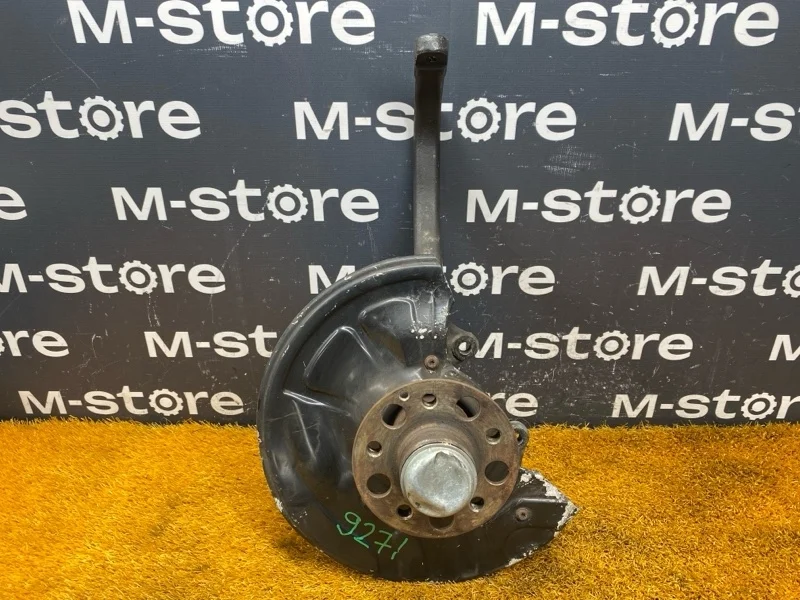 Ступица Mercedes-Benz Cls-Class 2006 A2113306420 W219 273.960, передняя левая